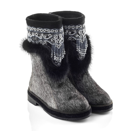 Детские унты из камуса лошади с бисером Детские унты из камуса лошади с бисером